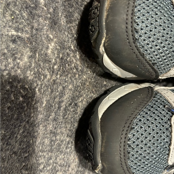 Boys Size 12 Merrell Boots - Picture 4 of 10